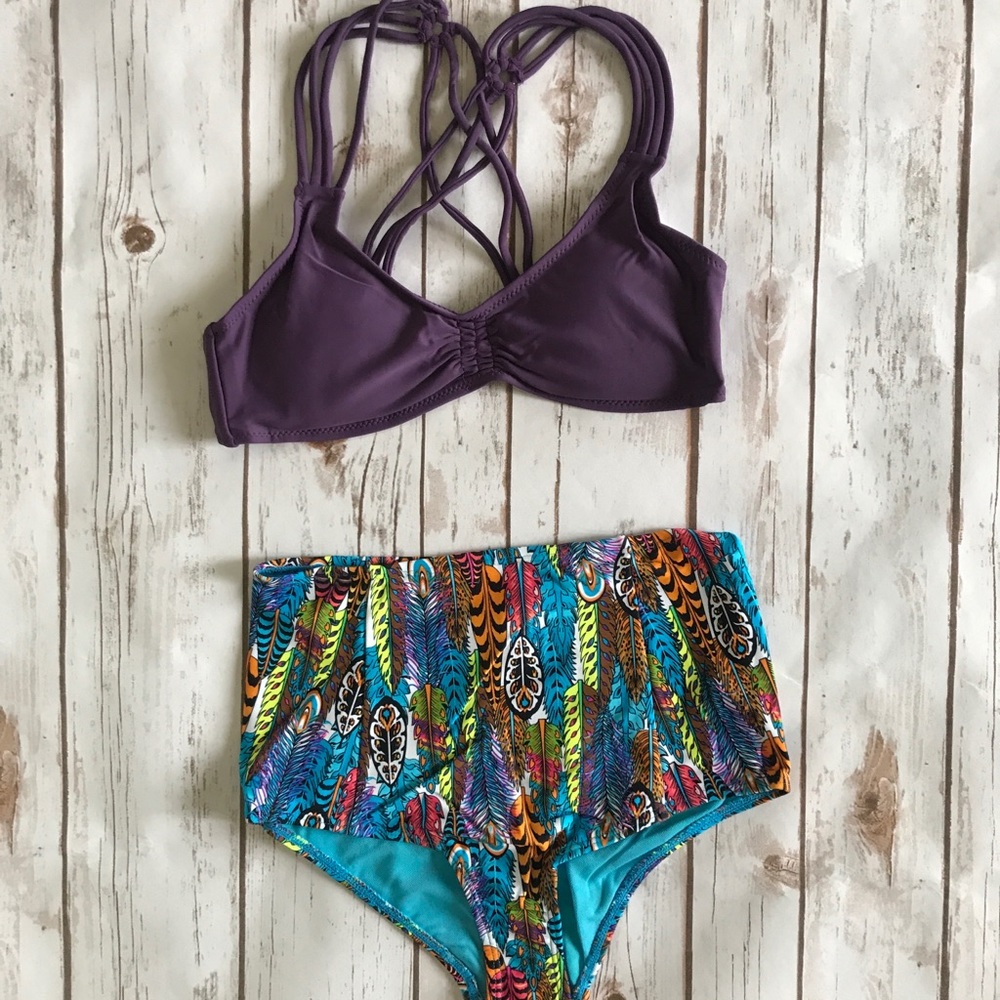 ☀️⬇️Last 1 left- Bikini Top & High Waist Bottom - Picture 3 of 8